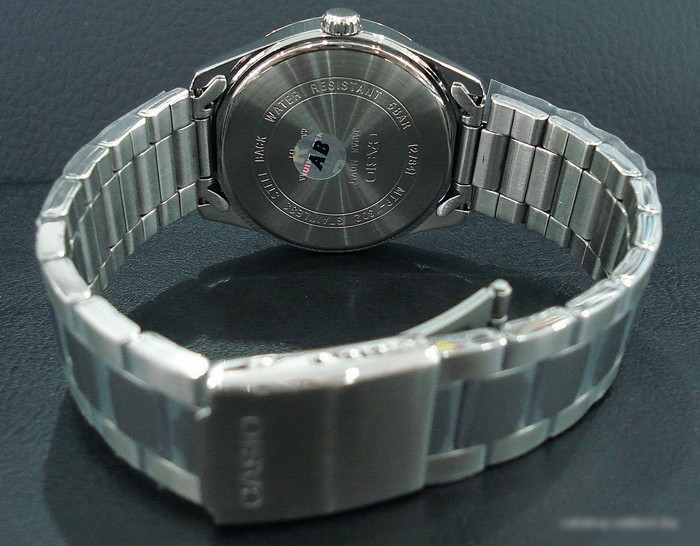 Наручные часы Casio LTP-1302D-7B