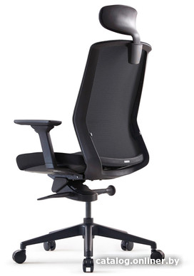 Офисное кресло Bestuhl J1 Black Pl с подголовником и подлокотником (черная сетка/черная ткань)