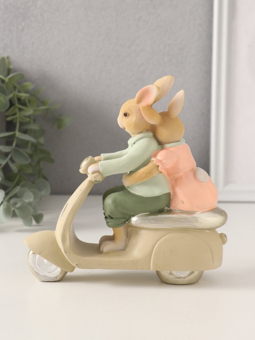 Статуэтка Sima-Land Кролики: катание на мопеде 10583209