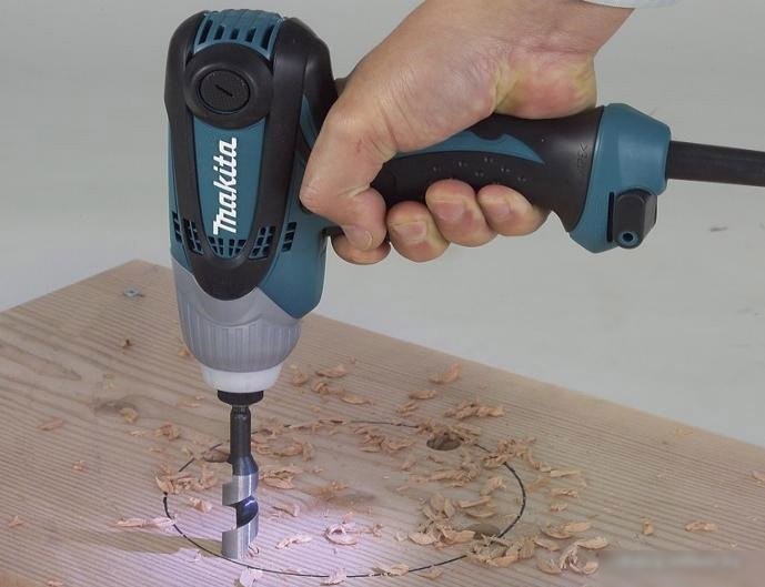 Винтоверт Makita TD0101F