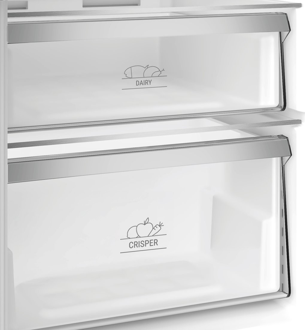 Однокамерный холодильник Hotpoint HBDR 18I