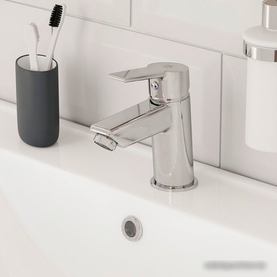 Смеситель Milardo Stripe STRSB00M01