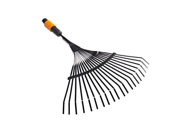 Грабли веерные Fiskars QuikFit 1000644