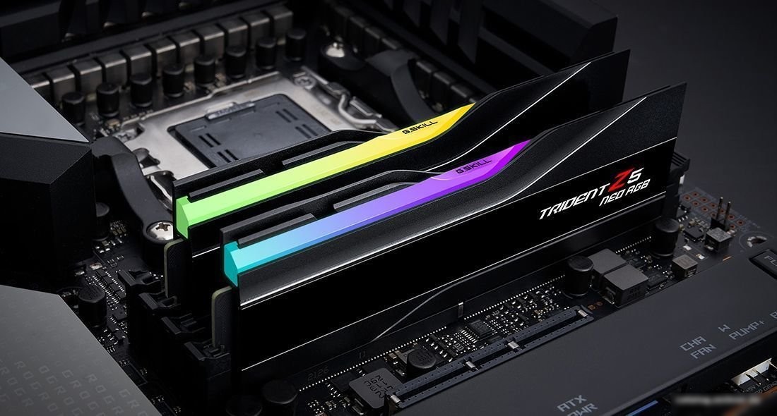 Оперативная память G.Skill Trident Z5 Neo RGB 2x64ГБ DDR5 6400МГц F5-6400J3644F64GX2-TZ5RK