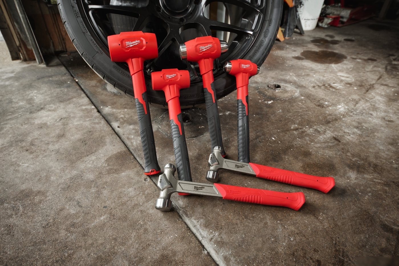 Молоток Milwaukee 4932492351