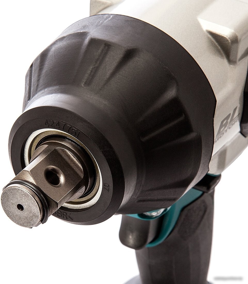 Гайковерт Makita DTW1002Z (без АКБ)