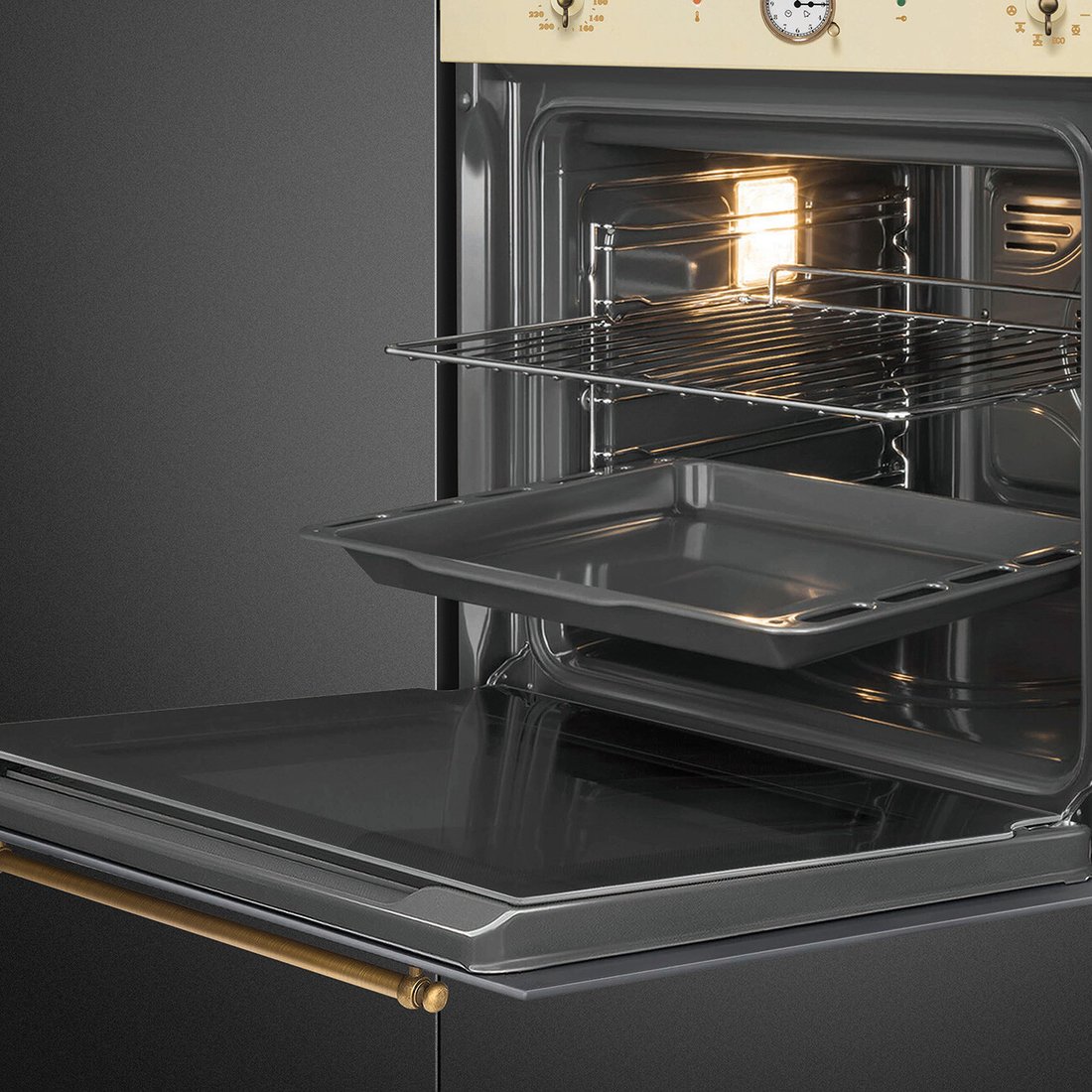 Электрический духовой шкаф Smeg SFP68C1TPO