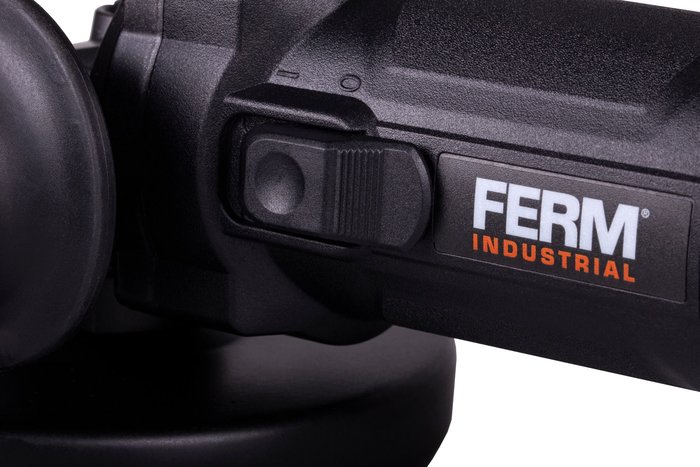 Угловая шлифмашина Ferm AGM1112P