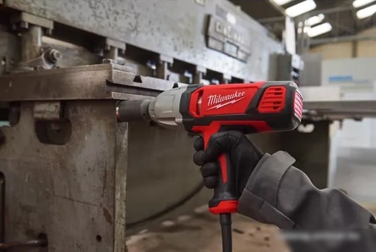 Ударный гайковерт Milwaukee IPWE 520 R 4933451525