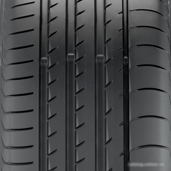Летние шины Yokohama Advan Sport V105 285/35R22 106Y