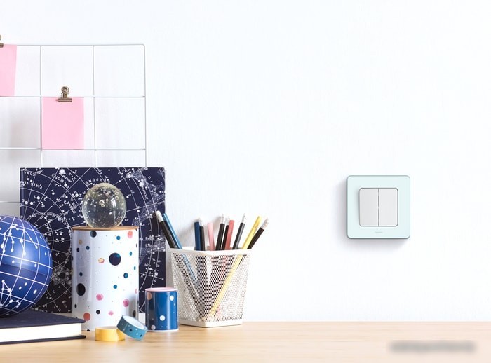 Выключатель Legrand Inspiria 673620
