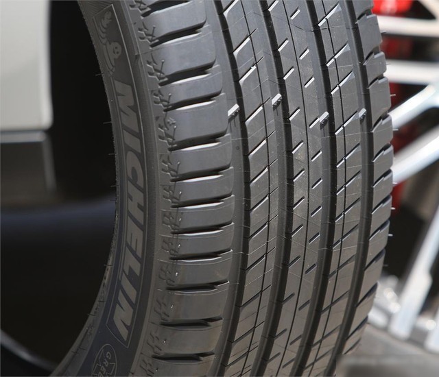 Автомобильные шины Michelin Latitude Sport 3 255/50R19 107W