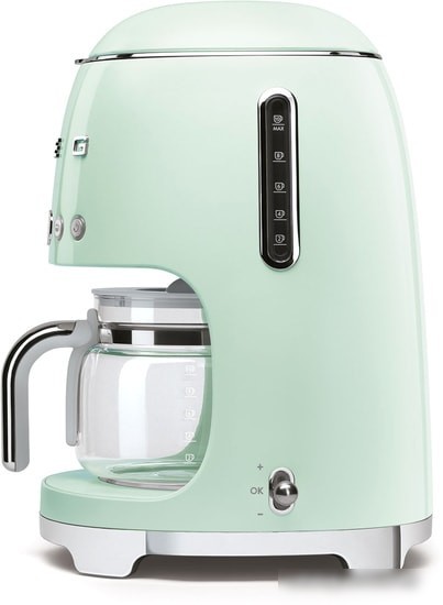 Капельная кофеварка Smeg DCF02PGEU