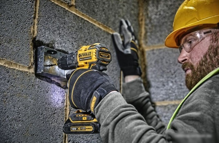 Дрель-шуруповерт DeWalt DCD708N-XJ (без АКБ)