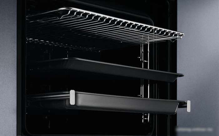 Электрический духовой шкаф Electrolux EOF6P76BX