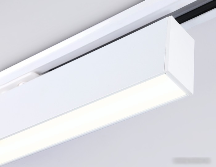 Трековый светильник Ambrella GL6769 WH (белый)