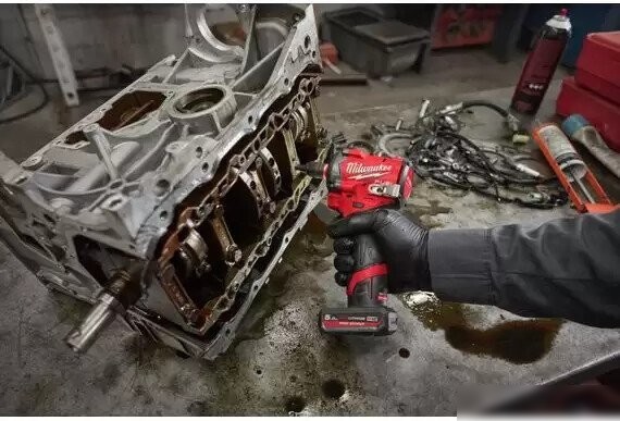 Гайковерт Milwaukee M12 FCIWF38G3-0 Fuel 4933493451 (без АКБ)