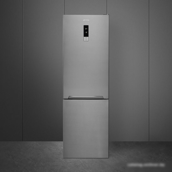 Холодильник Smeg FC18EN4AX