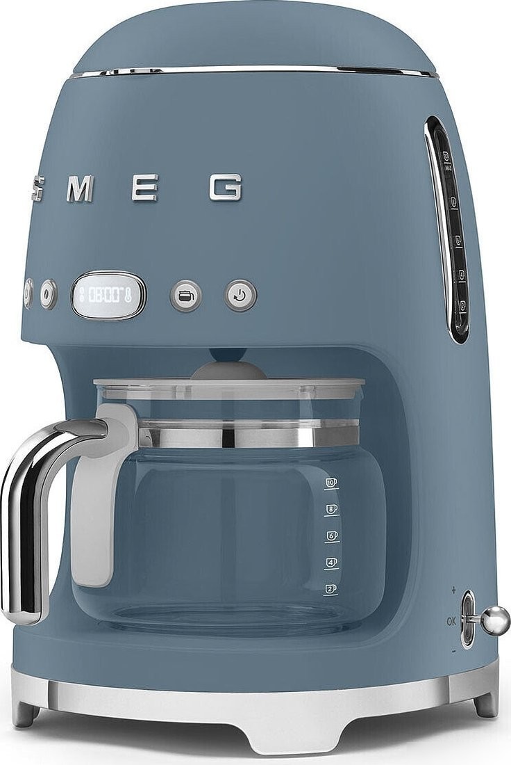 Капельная кофеварка Smeg DCF02SBMEU