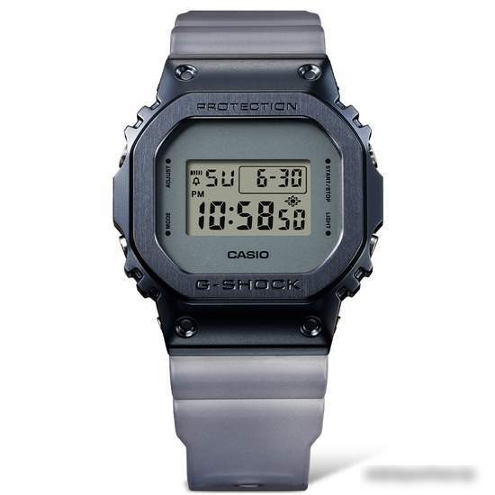 Наручные часы Casio G-Shock GM-5600MF-2E