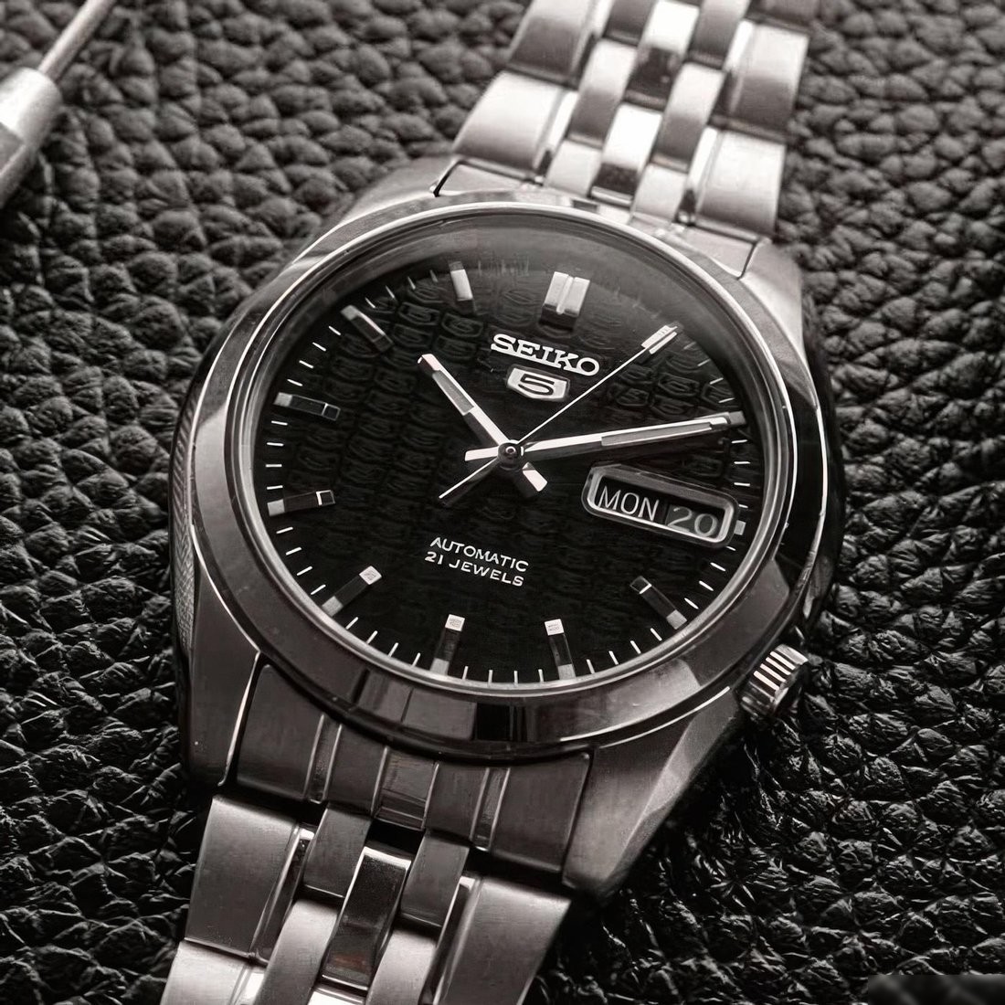 Наручные часы Seiko SNK361K1
