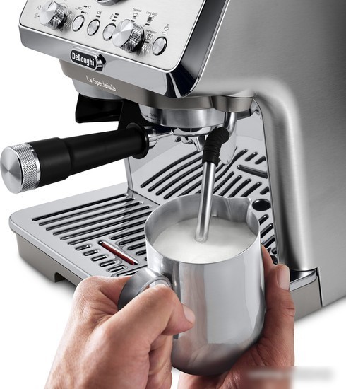 Рожковая кофеварка DeLonghi La Specialista Arte Evo Cold Brew EC9255.M