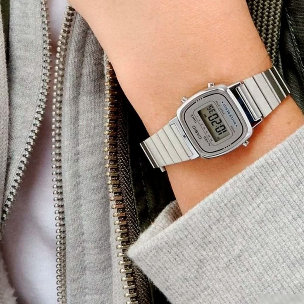 Наручные часы Casio LA670WA-7DF