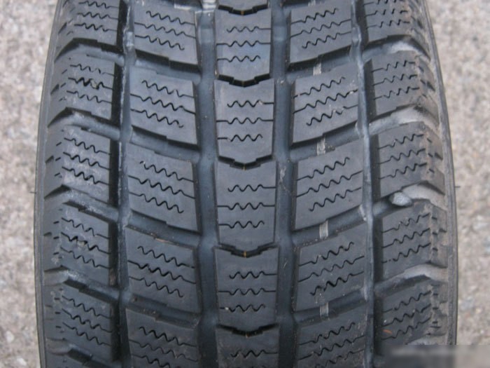 Автомобильные шины Roadstone Euro-Win 650 225/65R16C 112/110R