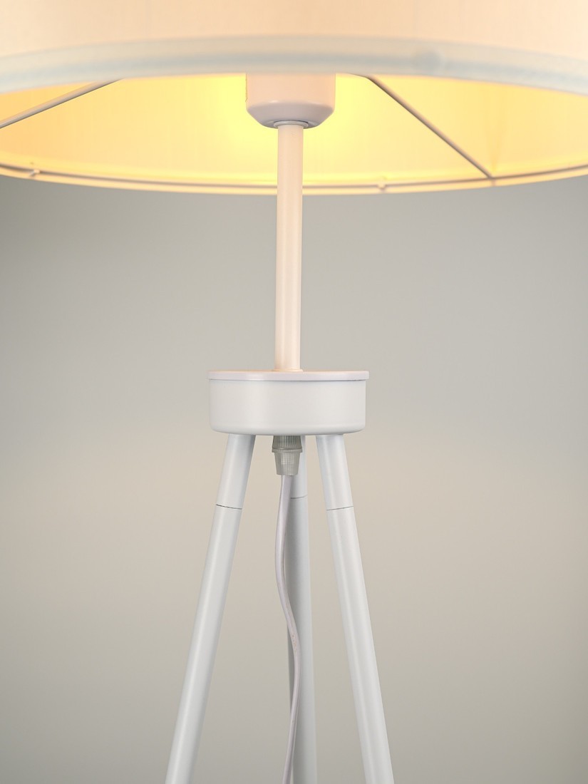 Торшер ArtStyle HT-175W