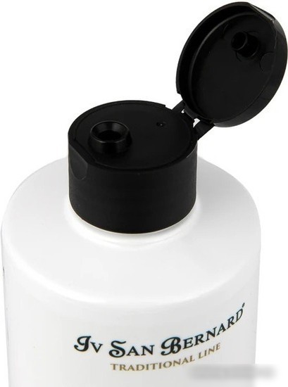 Шампунь Iv San Bernard Traditional Line Banana Shampoo (1 л)