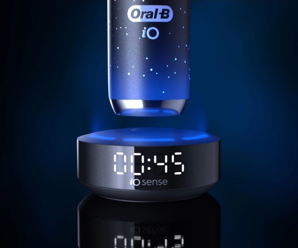 Электрическая зубная щетка Oral-B iO 10 Series 10 Cosmic Black (черный)