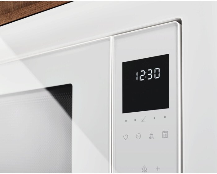 Микроволновая печь Electrolux LMS4253TBW