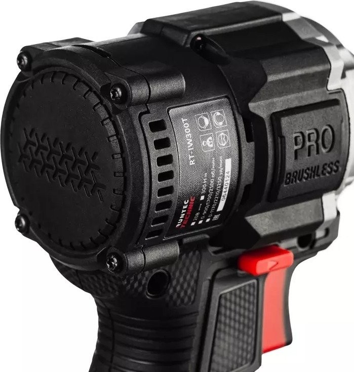 Гайковерт Runtec RT-IW300T (с 2-мя АКБ, кейс)