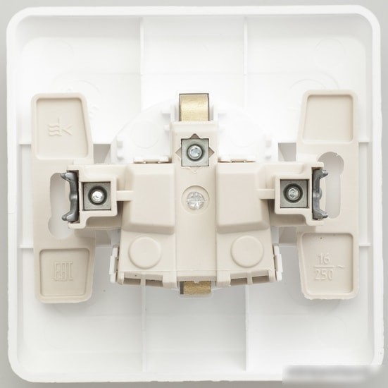Розетка Schneider Electric Этюд PC16-004B