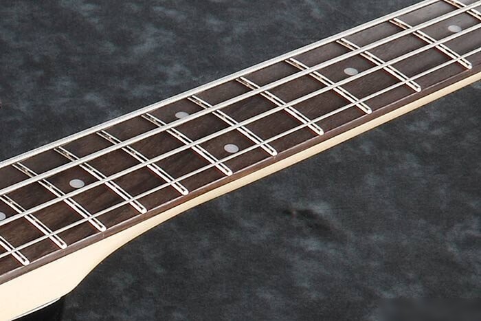 Бас-гитара Ibanez GSR200-BK