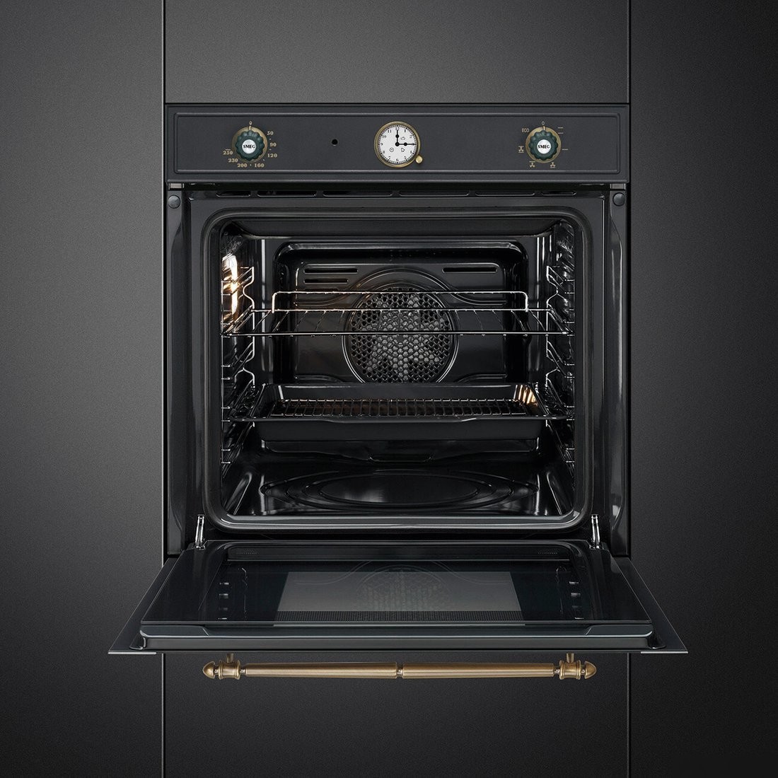 Электрический духовой шкаф Smeg SF67C1AO