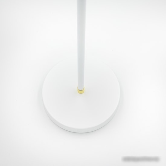 Торшер ArtStyle HT-730W