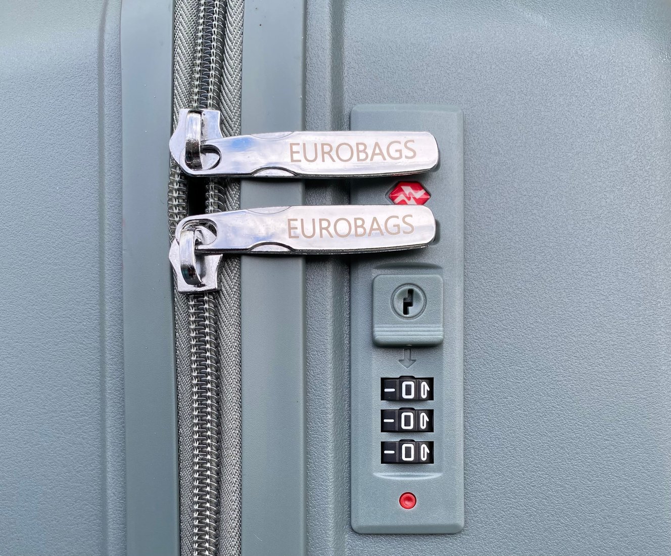 Чемодан-спиннер Eurobags PP-N98 (М, серый)