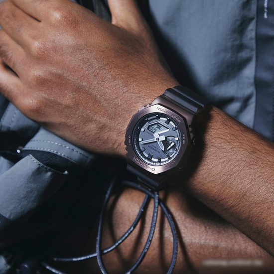 Наручные часы Casio GM-2100MF-5A