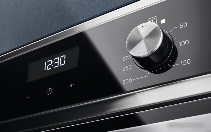 Электрический духовой шкаф Electrolux EOD5C71X
