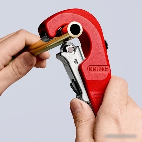 Труборез Knipex TubiX 903102SB