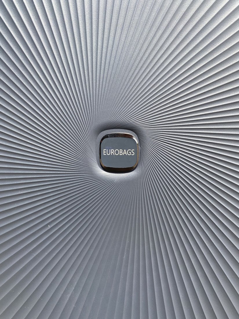 Чемодан-спиннер Eurobags PP-N81 (M, графит)