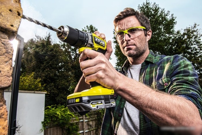Ударная дрель-шуруповерт Ryobi HP RPD18C-220S 5133004982 (с 2-мя АКБ 2 Ah, сумка)