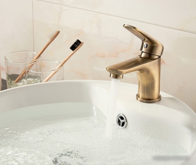 Смеситель Ledeme H48 L1048C (бронзовый)