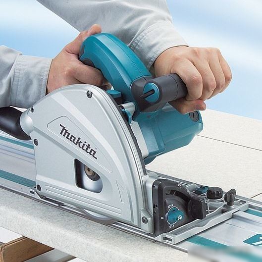 Дисковая (циркулярная) пила Makita SP6000J