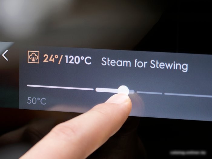 Электрический духовой шкаф Electrolux SteamBoost 800 COB8S39WZ