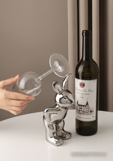 Подставка для бутылки Merry Bear Home Decor Хмельной кролик 30000819 (серебристый)