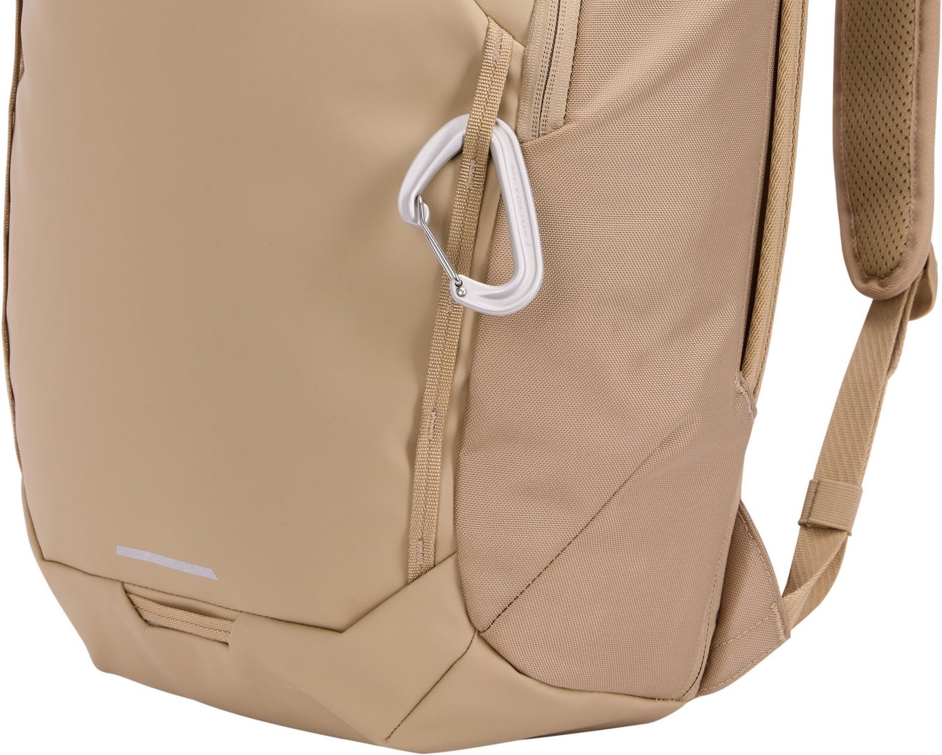 Городской рюкзак Thule Chasm TCHB215GB (gentle beige)