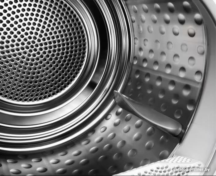 Сушильная машина Electrolux PerfectCare 700 EW7HW842