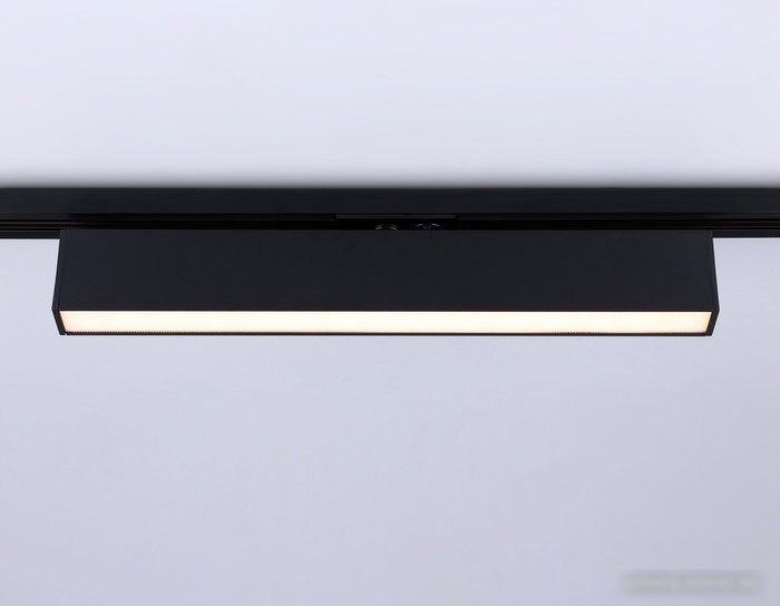 Трековый светильник Ambrella GL6777 BK (черный)